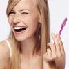 Schick Hydro Silk Touch-Up Herramienta de dermaplaning exfoliante multiusos, maquinilla de afeitar para cejas y maquinilla de afeitar facial con cubierta de precisión, 3 unidades (el embalaje puede variar) - Imagen 6