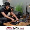 AKAI Professional MPK Mini MK3 - Controlador de teclado MIDI USB de 25 teclas con 8 pads de batería retroiluminados, 8 perillas y software de producción musical incluido (negro) - Imagen 11